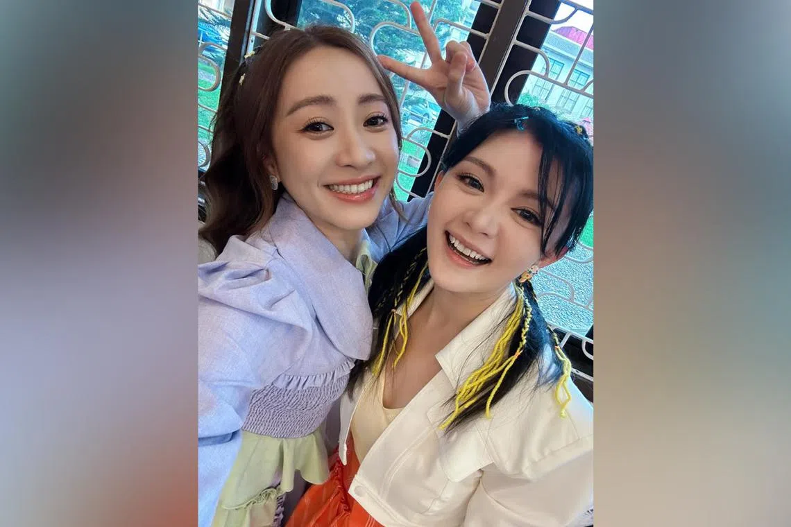 Crystal Ong (right) and her good friend Queenzy Cheng, who died from brain aneurysm in November 2023 at the age of 37.