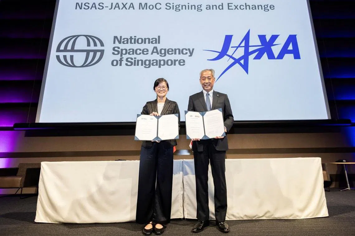 straitstimes.com - Walter Sim - Japan, Singapore sign space cooperation pact