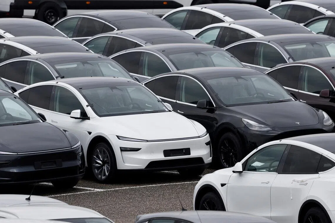 Some owners of Tesla EVs earlier reported an inability to turn the steering wheel or an increase in required effort. 