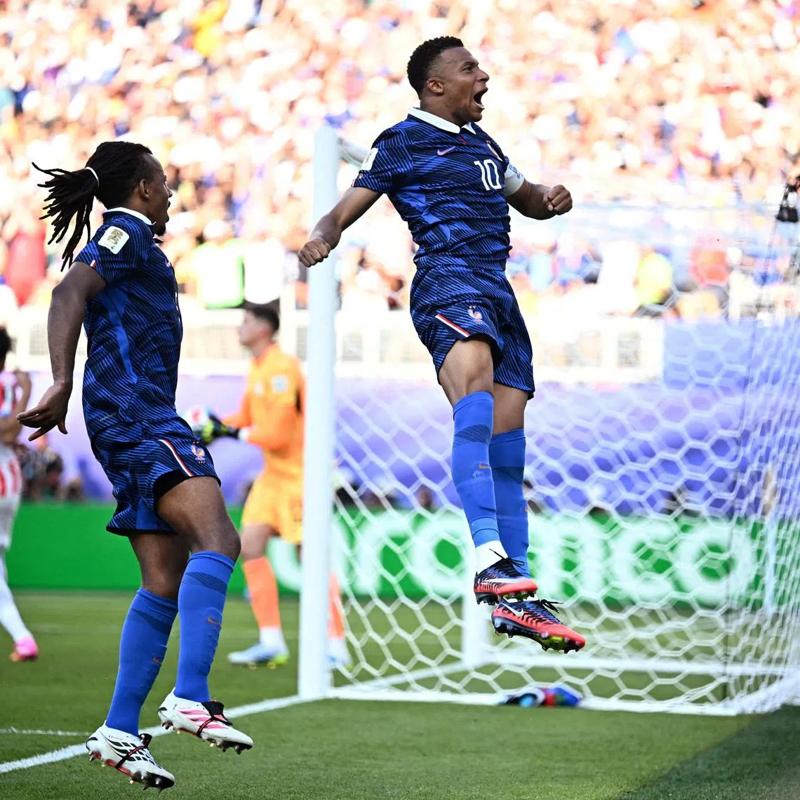 Soccer Football - FIFA World Cup 2026 - Round of 16 - Paraguay v France - Philadelphia Stadium, Philadelphia, Pennsylvania, U.S. - July 4, 2026 France's Kylian Mbappe celebrates scoring their first goal REUTERS/Dylan Martinez