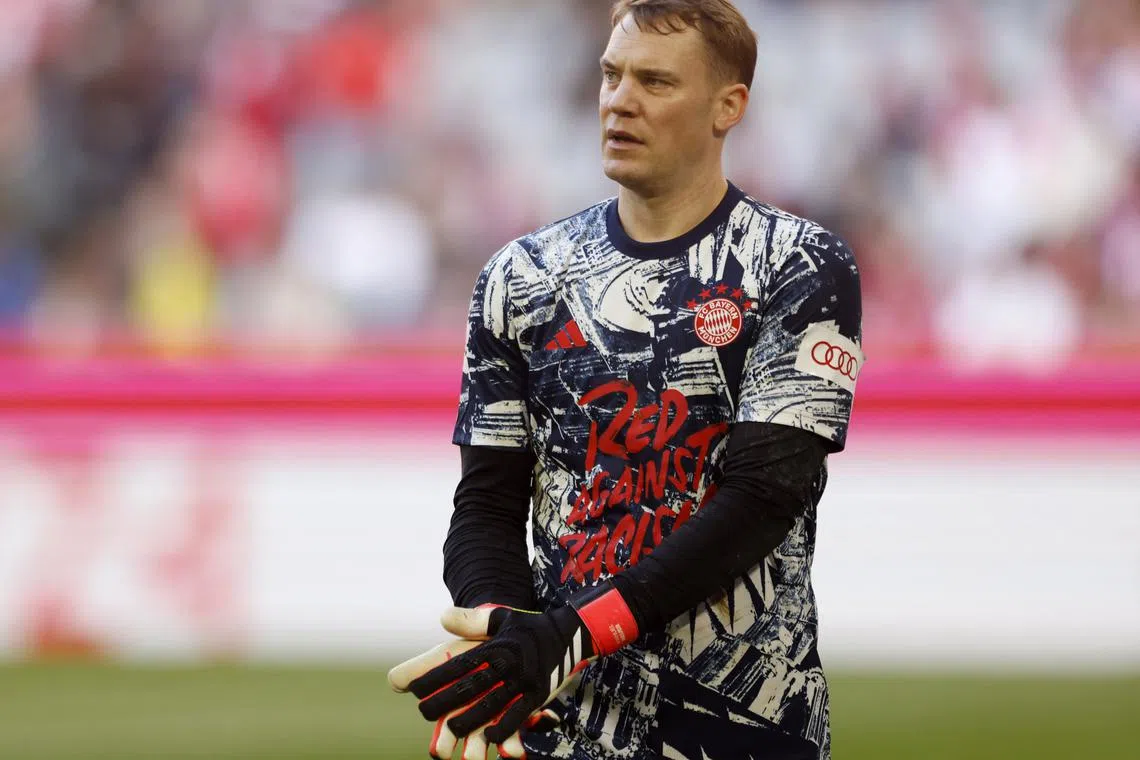 FILE PHOTO: Soccer Football - Bundesliga - Bayern Munich v 1. FSV Mainz 05 - Allianz Arena, Munich, Germany - March 9, 2024 Bayern Munich's Manuel Neuer during the warm up before the match REUTERS/Michaela Stache/File Photo