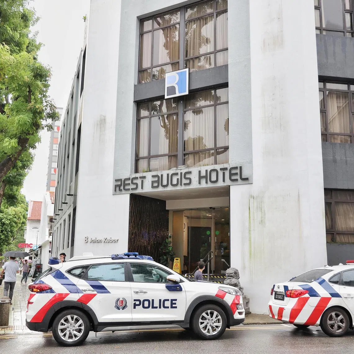 SM20230327-CheeYQ02/ 徐颖荃/ 吴依瑾 冯凯麟/ police and ambulance spotted [8 jln kubor]