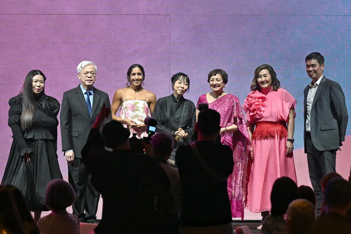 (From left) Elizabeth Lee, Editor-in-Chief, Her World,
Chan Yeng Kit, chief executive officer, SPH Media,
Shanti Pereira, Her World Young Woman Achiever 2024 award recipient,
Ms Jane Ittogi, guest of honour,
Judith Parkash, Her World Woman of the Year 2024 award recipient,
Joanna Lee-Miller, editorial director, Lifestyle Media and 
Kuek Yu Chuang, deputy chief executive officer, SPH Media.