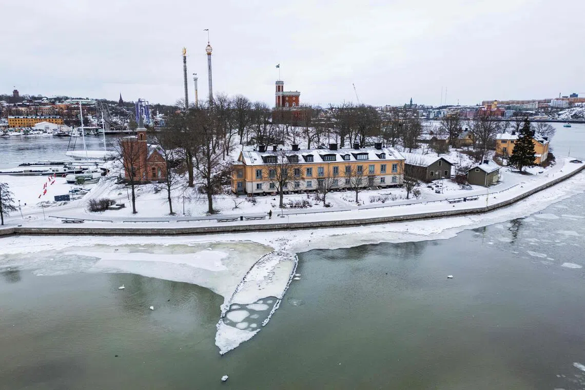 17th-century wreck reappears in Stockholm after sea levels drop