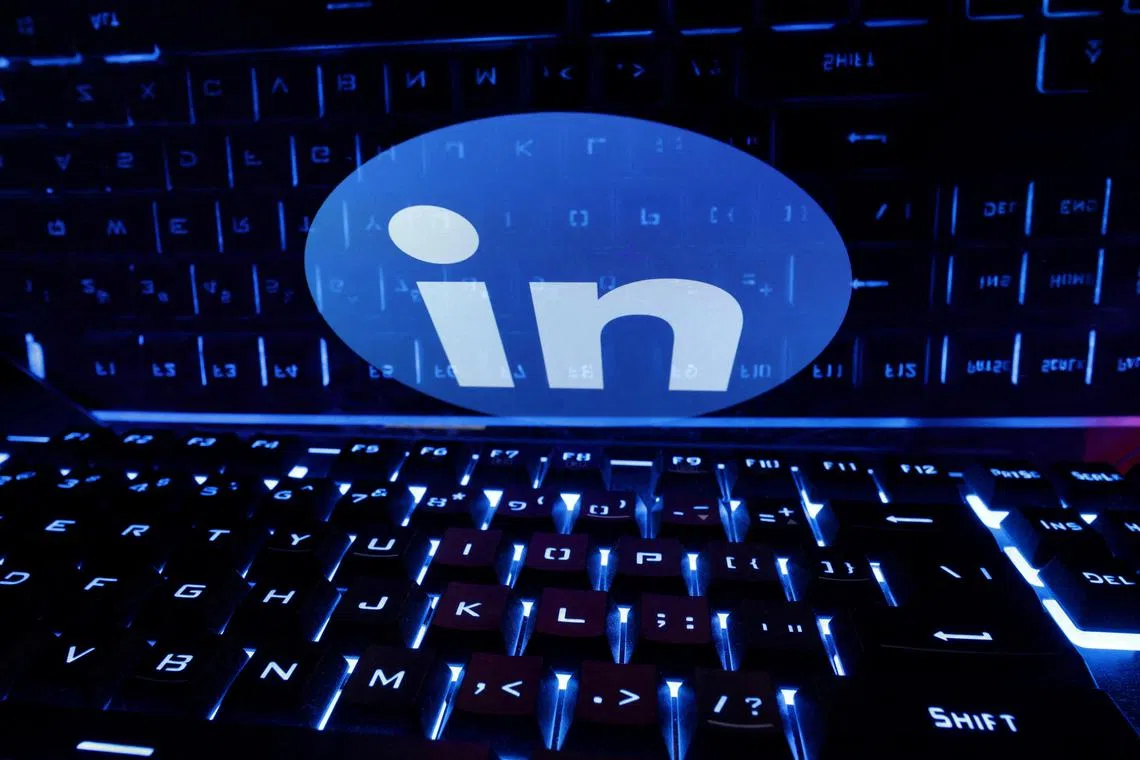 The US, UK and Germany remain the largest contributors to LinkedIn’s global ad revenue as of the fourth quarter.