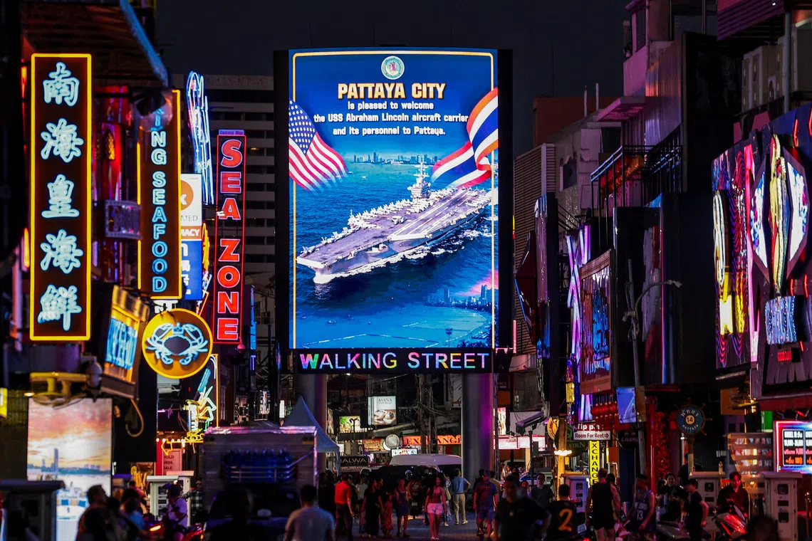 US carrier Abraham Lincoln departs Thailand after respite visit