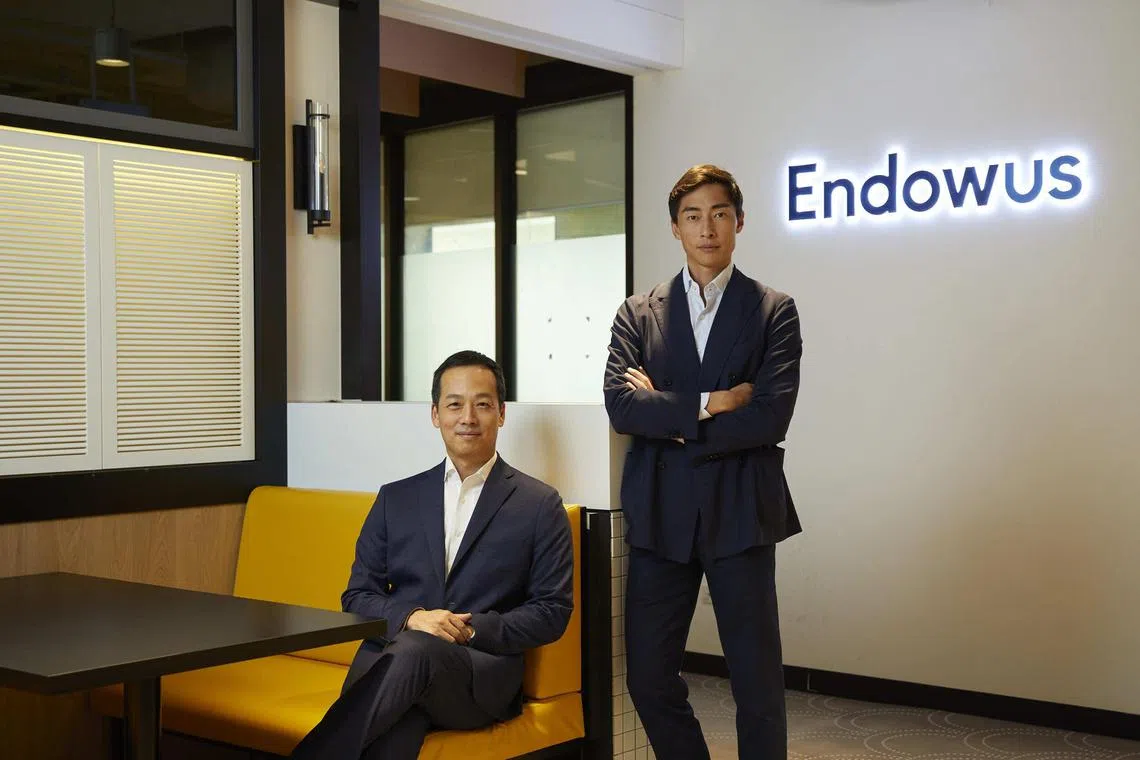 tgendowus21 - Endowus chairman and chief investment officer Samuel Rhee, left, and Endowus chief executive officer Gregory Van, right




Credit: Endowus