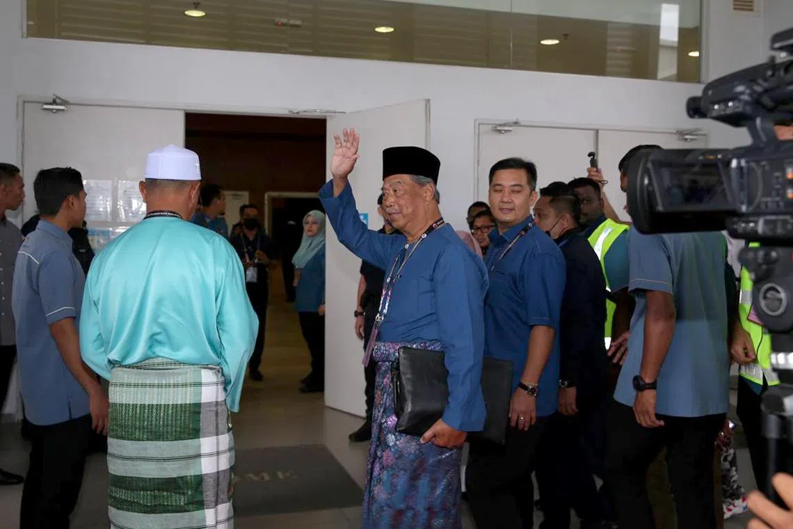 Perikatan Nasional Tan Sri Muhyiddin Yassin arriving at the Pagoh nomination centre on Nov. 5, 2022.