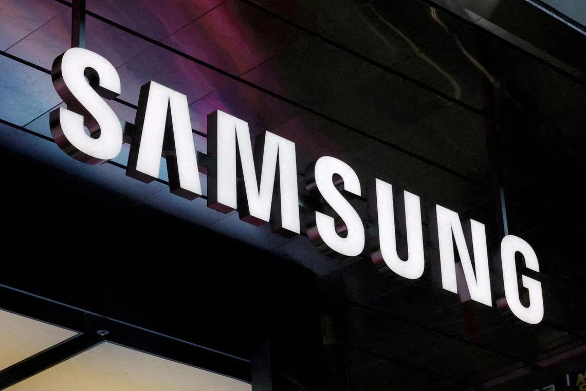 Samsung could invest about €1 billion in the new round, the Financial Times report said.