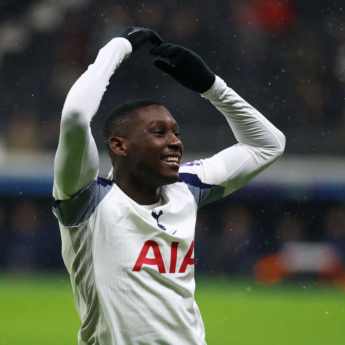 Soccer Football - UEFA Champions League - Eintracht Frankfurt v Tottenham Hotspur - Deutsche Bank Park, Frankfurt, Germany - January 28, 2026 Tottenham Hotspur's Randal Kolo Muani celebrates scoring their first goal REUTERS/Kai Pfaffenbach