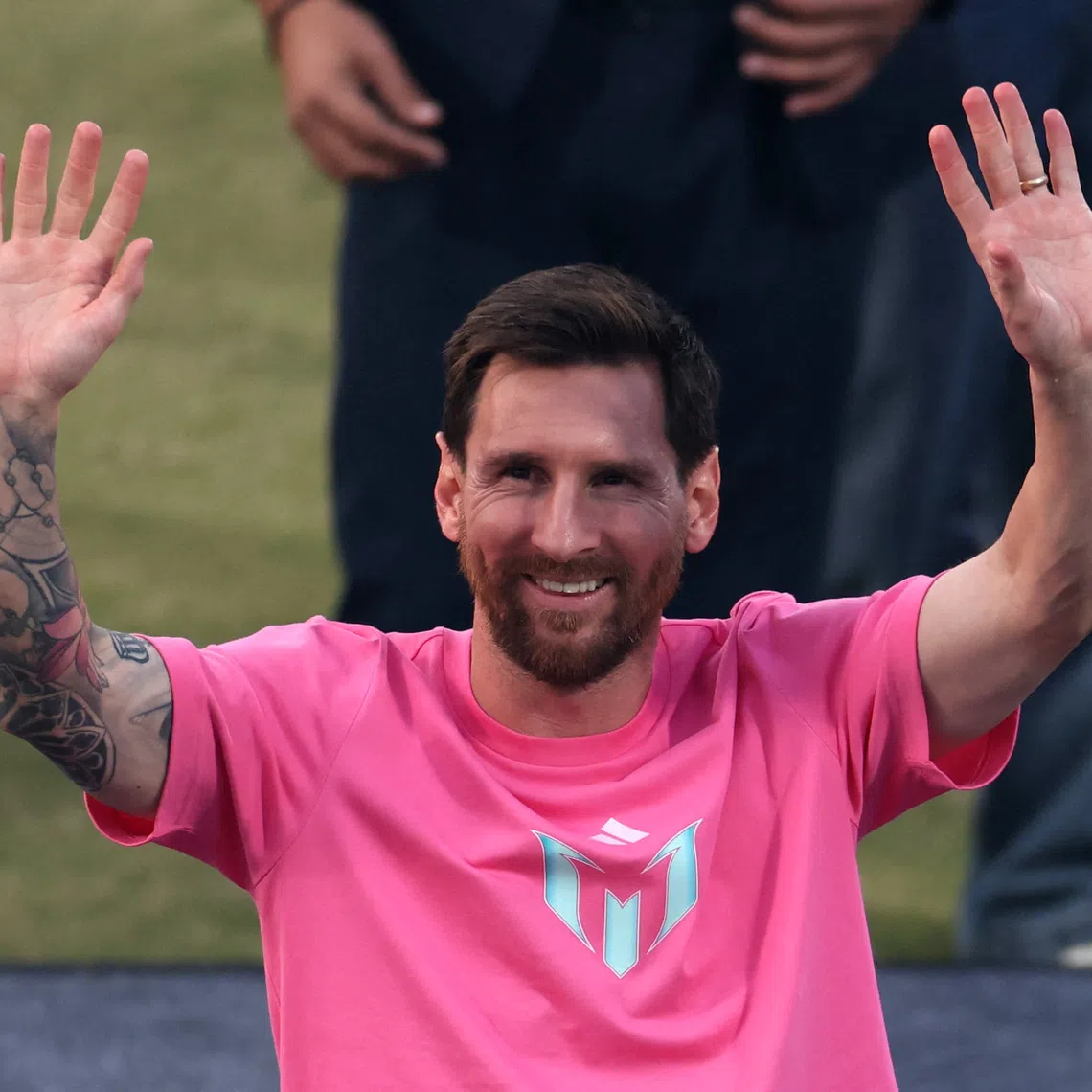 Soccer Football - Lionel Messi Tour of India - Arun Jaitley Stadium, New Delhi, India - December 15, 2025 Argentina and Inter Miami's Lionel Messi waves to fans REUTERS/Adnan Abidi