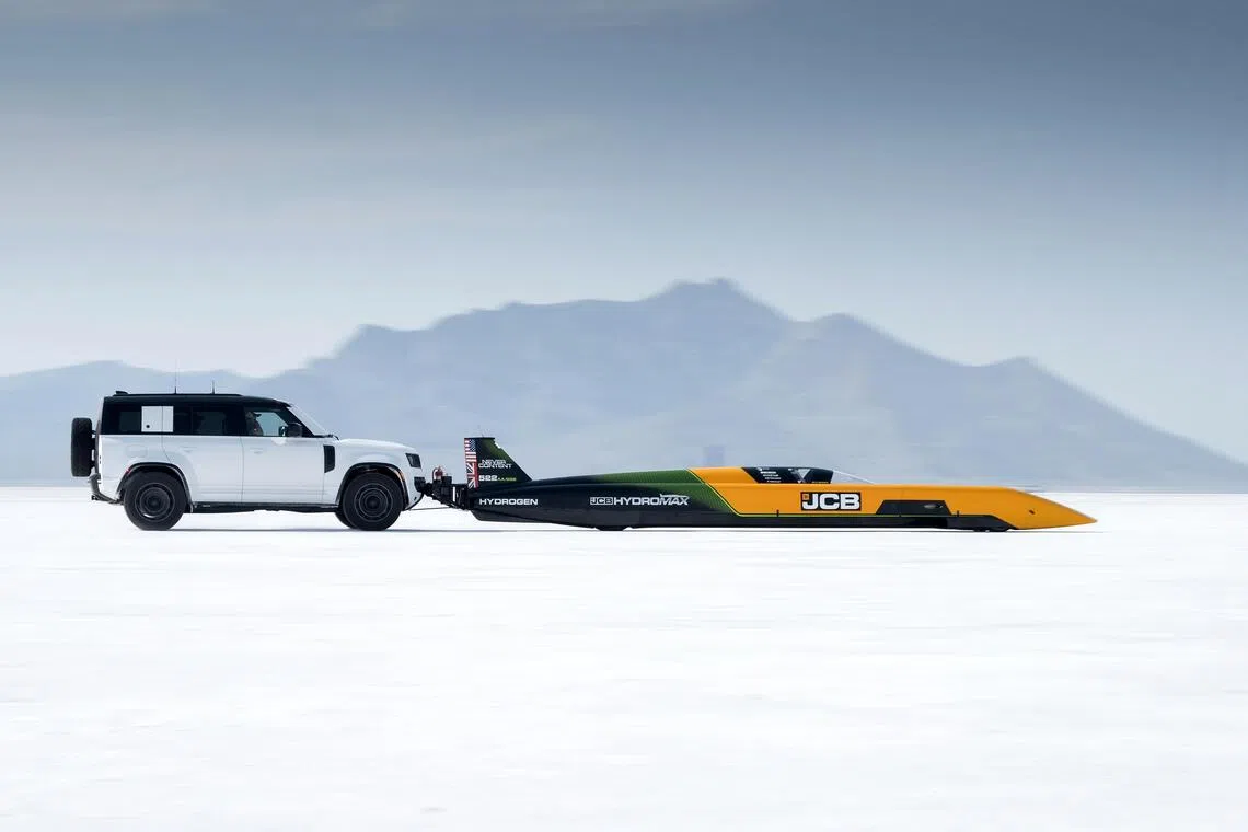 The JCW Hydromax sets the record for the world’s fastest land speed in a hydrogen-fuelled internal combustion vehicle on August 11, at 654kmh.