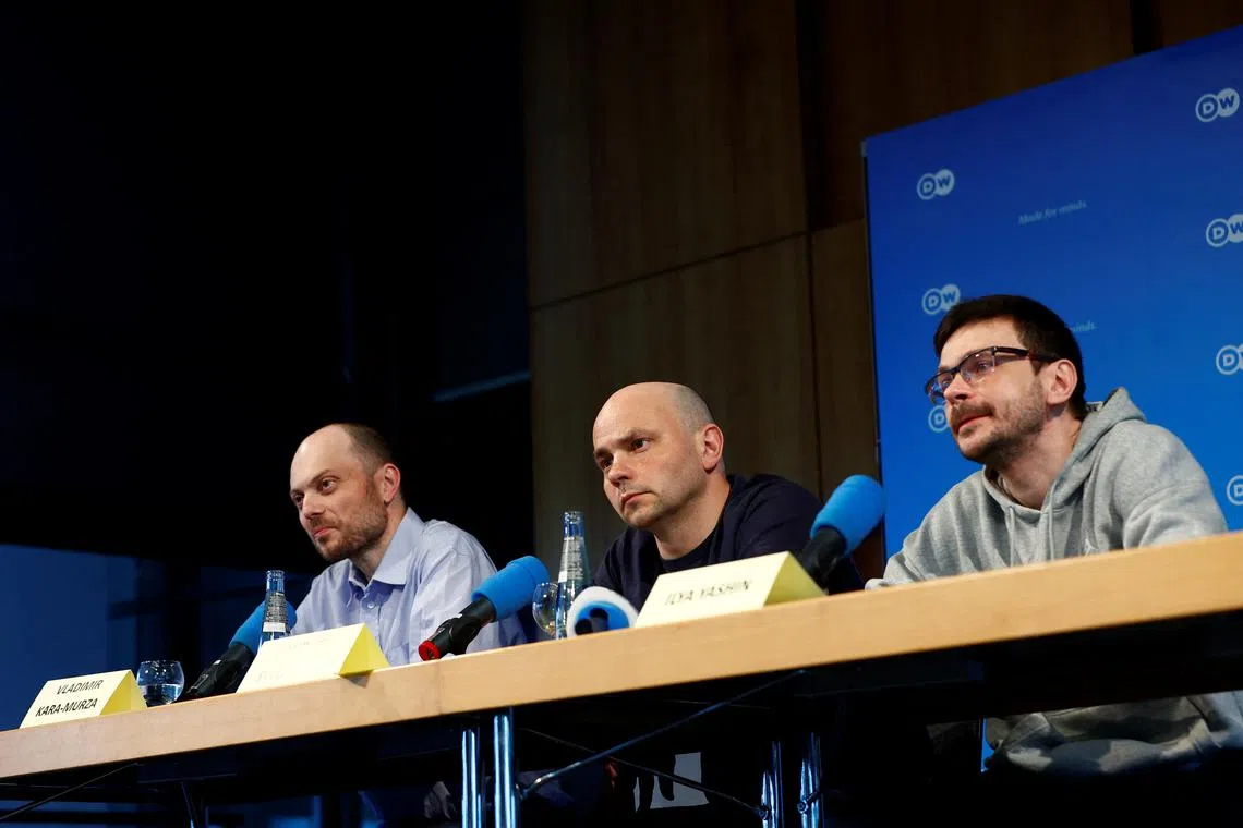 Russian dissidents Ilya Yashin, Vladimir Kara-Murza and Andrei Pivovarov hold a press conference after being freed in a multi-country prisoner swap in Bonn, Germany, August 2, 2024. REUTERS/Leon Kuegeler