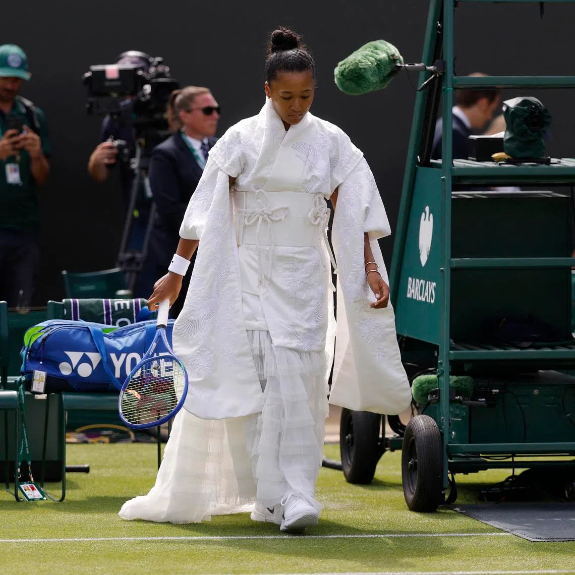Tennis - Wimbledon - All England Lawn Tennis and Croquet Club, London, Britain - June 29, 2026 Japan's Naomi Osaka arrives at the court ahead of her first round match against France's Elsa Jacquemot REUTERS/Andrew Couldridge