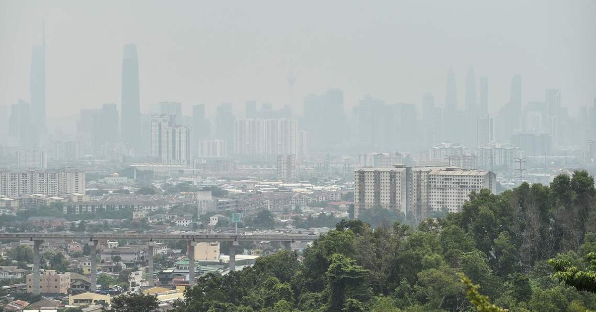 Schools in KL, Selangor to operate on Oct 16, but outdoor activities suspended due to haze