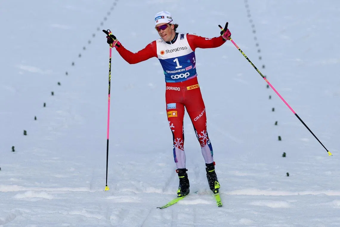 Nordic Skiing - FIS Nordic World Ski Championships - Trondheim, Norway - March 8, 2025 Norway's Johannes Hoesflot Klaebo wins the Men's 50km Mass Start Free REUTERS/Kai Pfaffenbach