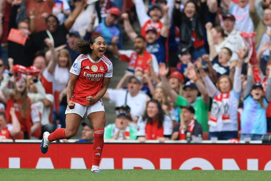 Soccer Football - UEFA Women's Champions League - Semi Final - First Leg - Arsenal v OL Lyonnes - Emirates Stadium, London, Britain - April 26, 2026 Arsenal's Olivia Smith celebrates scoring their second goal Action Images via Reuters/Paul Childs
