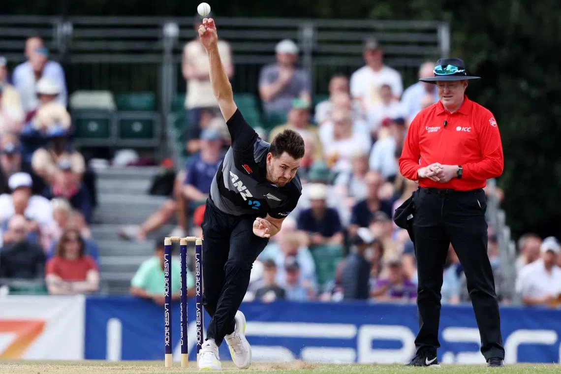 Cricket - T20 Series - Scotland v New Zealand - The Grange Club, Edinburgh, Scotland, Britain - July 29, 2022 New Zealand's Jacob Duffy in action REUTERS/Russell Cheyne