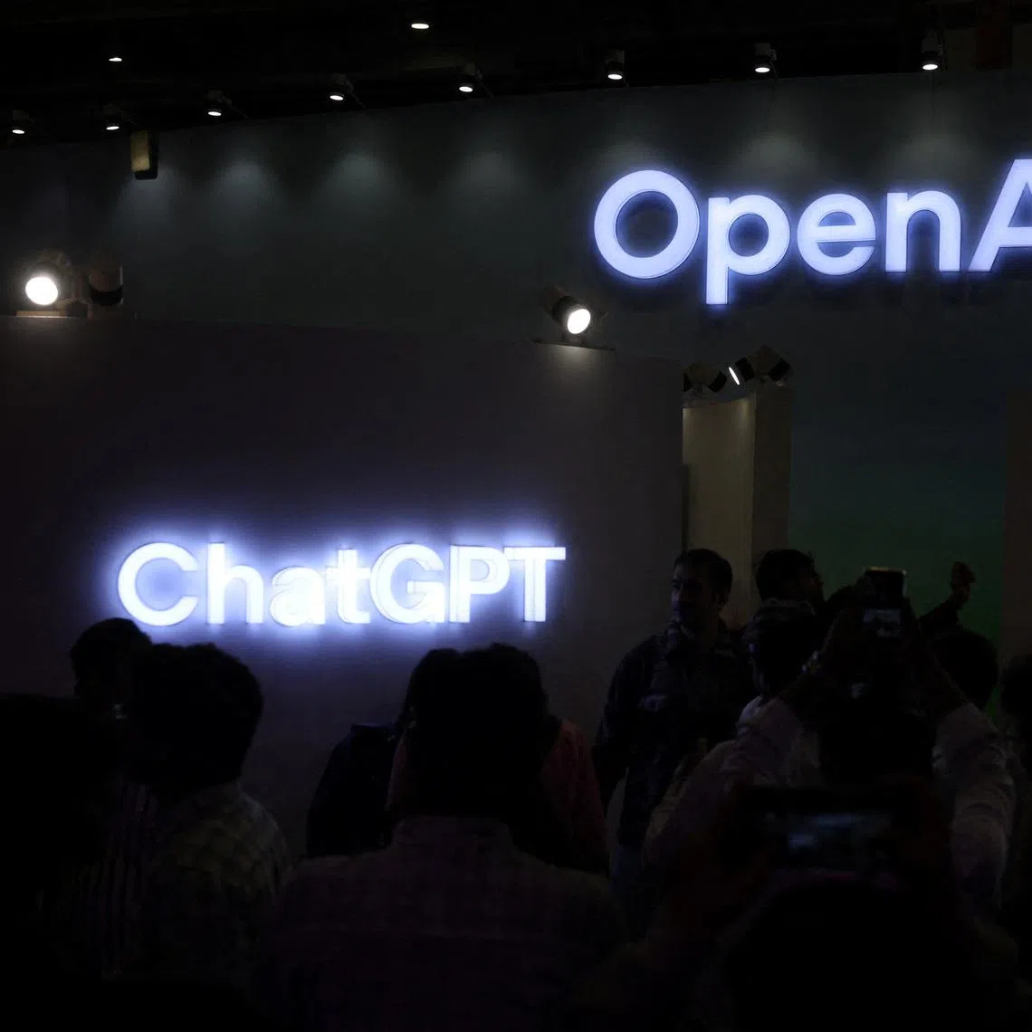 Visitors crowd a stall of OpenAI at Bharat Mandapam, one of the venues for AI Impact Summit, in New Delhi, India, February 17, 2026. REUTERS/Bhawika Chhabra