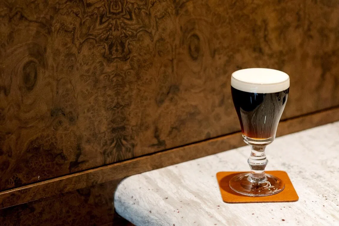 bar, cocktails, hong kong, irish coffee