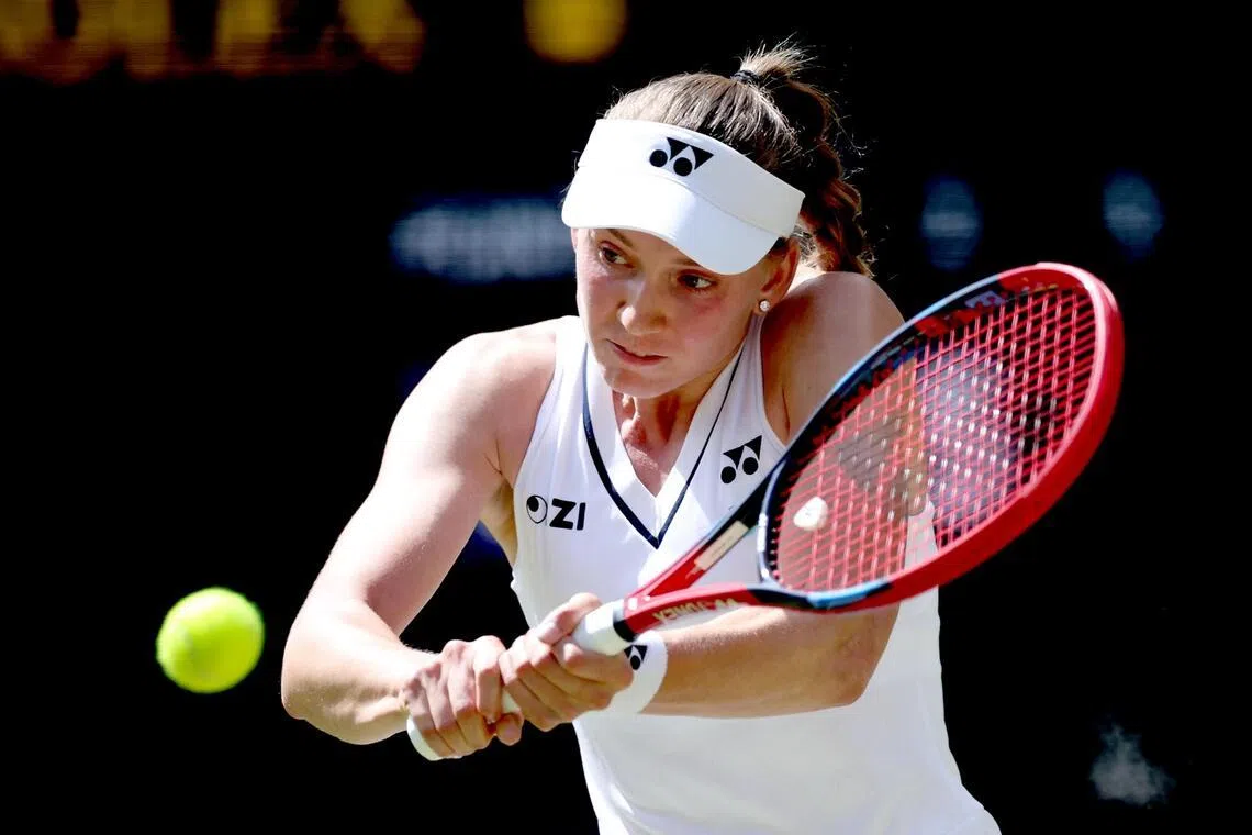 epa13085840 Elena Rybakina of Kazakhstan in action during her Women's Singles third round match against Elise Mertens of Belgium at the Wimbledon Championships in London, Britain, 04 July 2026.  EPA/ADAM VAUGHAN