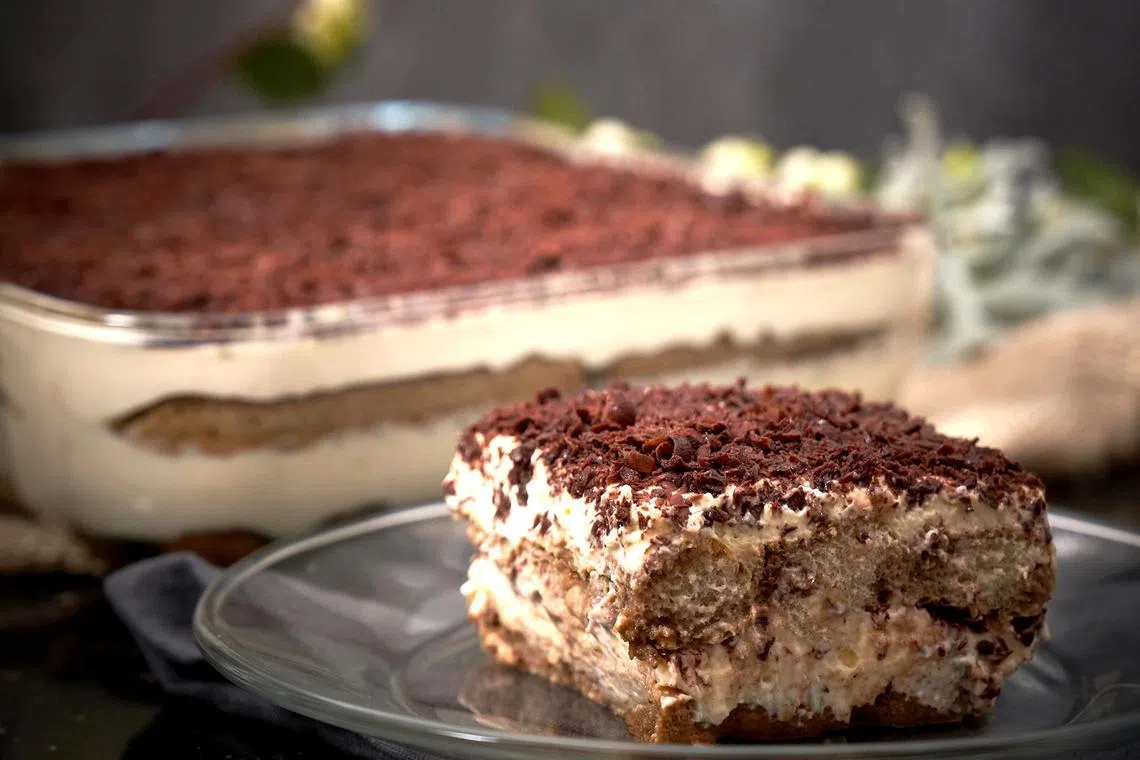 eqtiramisu09 - Classic Tiramisu Tray_Da Paolo Gastronomia.

Float: SUNLIFE 
Source and copyright: Da Paolo Group
Condition: Free