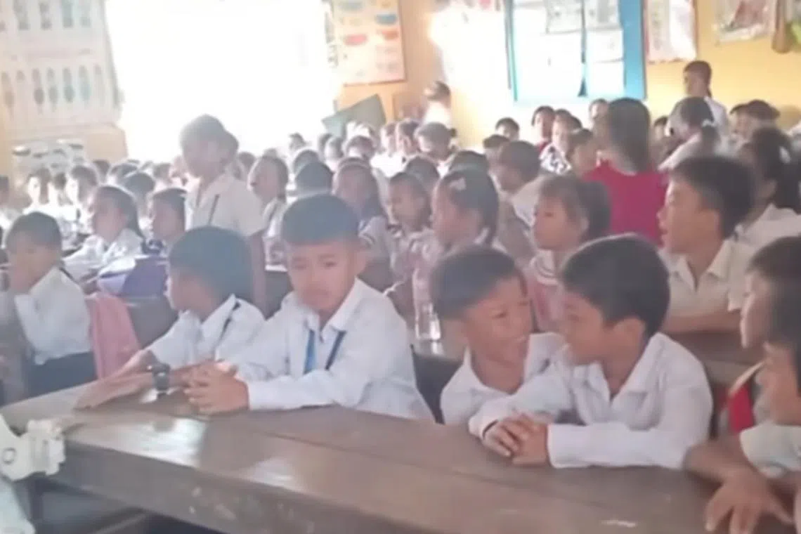 The overcrowding was especially felt in grades one and two, where a single combined class held 148 students.