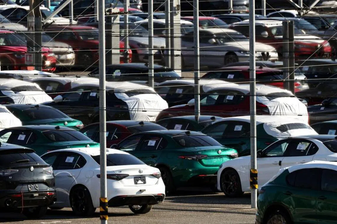 U.S. President Donald Trump speaks, as he signs an executive order in the Oval Office, at the White House in Washington, D.C., U.S. February 14, 2025. REUTERS/Nathan Howard