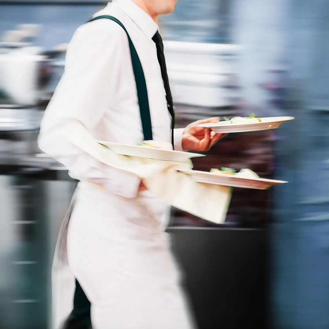 In the midst of a demanding shift, when he felt almost invisible behind the constant motion of service, a few words of appreciation made him feel seen, says the writer.