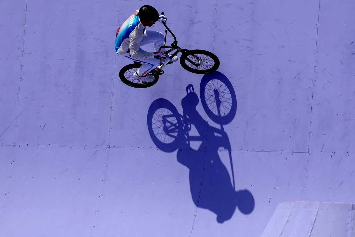 Paris 2024 Olympics - BMX Freestyle - Men's Park Final - La Concorde 2, Paris, France - July 31, 2024. Anthony Jeanjean of France in action during run two. REUTERS/Matthew Childs