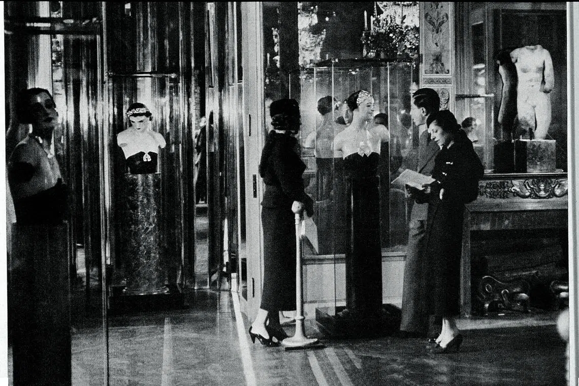 Visitors had to pay 20 francs (about SG$4.40 in today’s money) to attend Chanel’ first jewellery exhibition at her home in at 29 rue du Faubourg Saint-Honore in Paris.