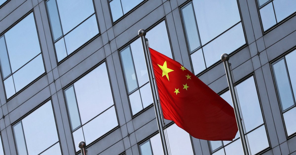Former Chinese securities regulator official gets suspended death sentence
