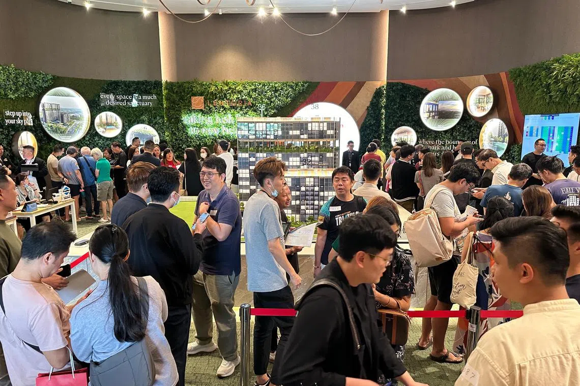 Overall, units at Lentoria  were priced at an average of $2,120 per square foot,