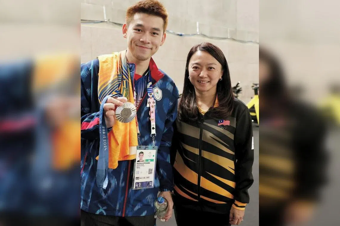Malaysia's Youth and Sports Minister Hannah Yeoh faced criticisms over her photos with Thai shuttler Kunlavut Vitidsarn.