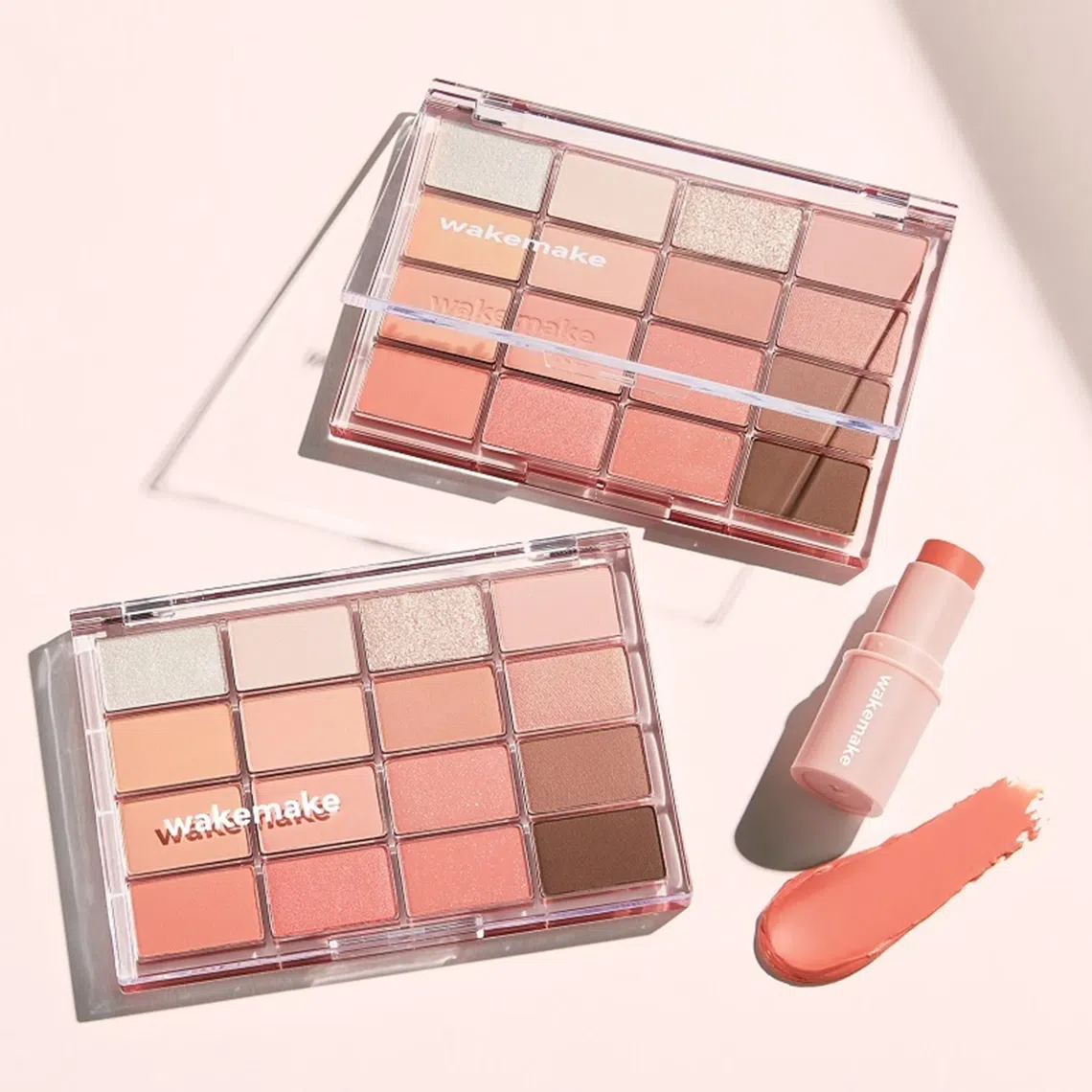Produtos K-Beauty para Solteiros Inferno Temporada 5: Wake Make Soft Blurring Eye Palette
