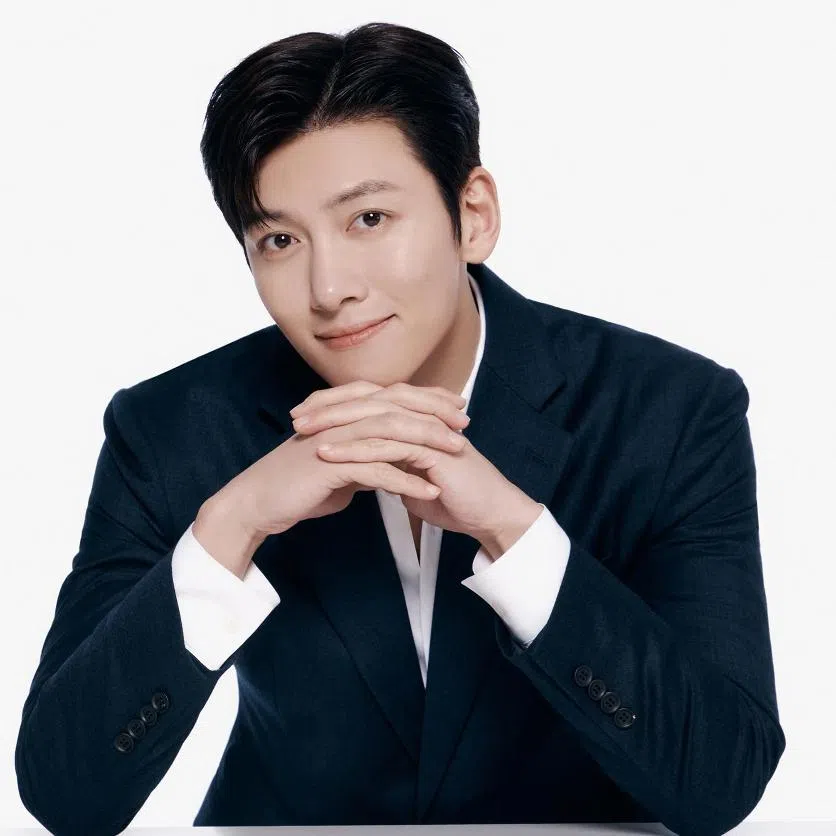 South Korean actor Ji Chang-wook (left) and celebrity chef Jung Ho-young will be at the Korea Travel Fair 2026 in March.