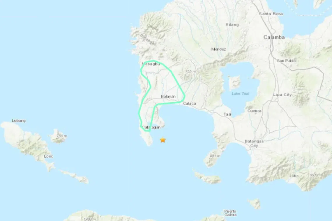The magnitude-6.2 quake struck off the coast of Calatagan town,, some 130km south of Manila, at a depth of 10km.