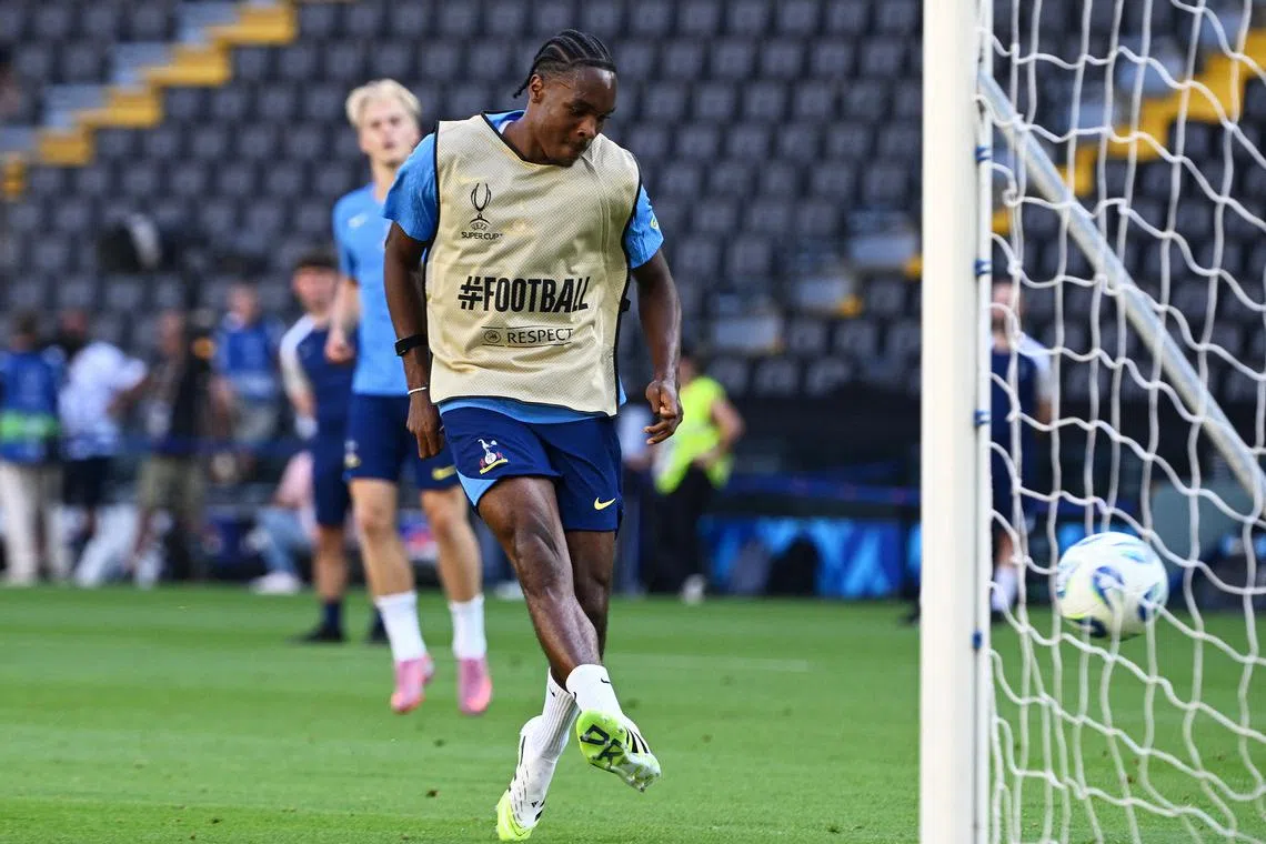 FILE PHOTO: Soccer Football - UEFA Super Cup - Tottenham Hotspur Training - Bluenergy Stadium, Udine, Italy - August 12, 2025 Tottenham Hotspur's Mathys Tel during training REUTERS/Jennifer Lorenzini/File Photo