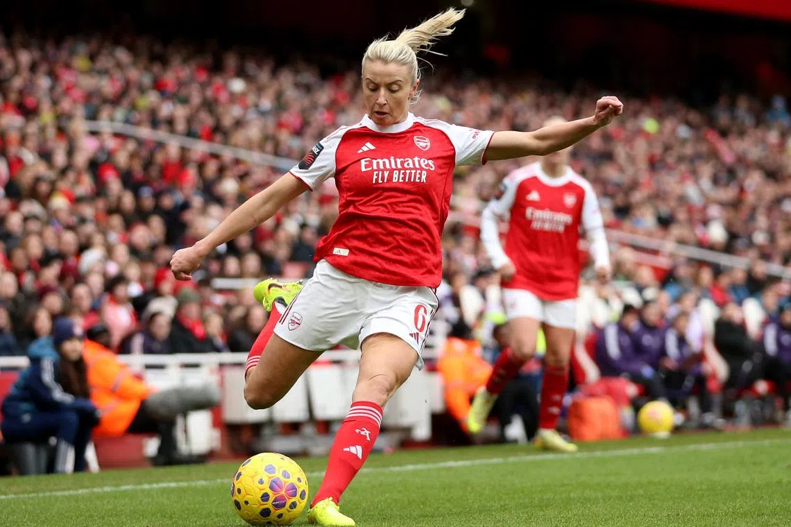 Soccer Football - Women's Super League - Arsenal v Manchester United - Emirates Stadium, London, Britain - January 10, 2026 Arsenal's Leah Williamson in action Action Images via Reuters/Cat Goryn/File Photo