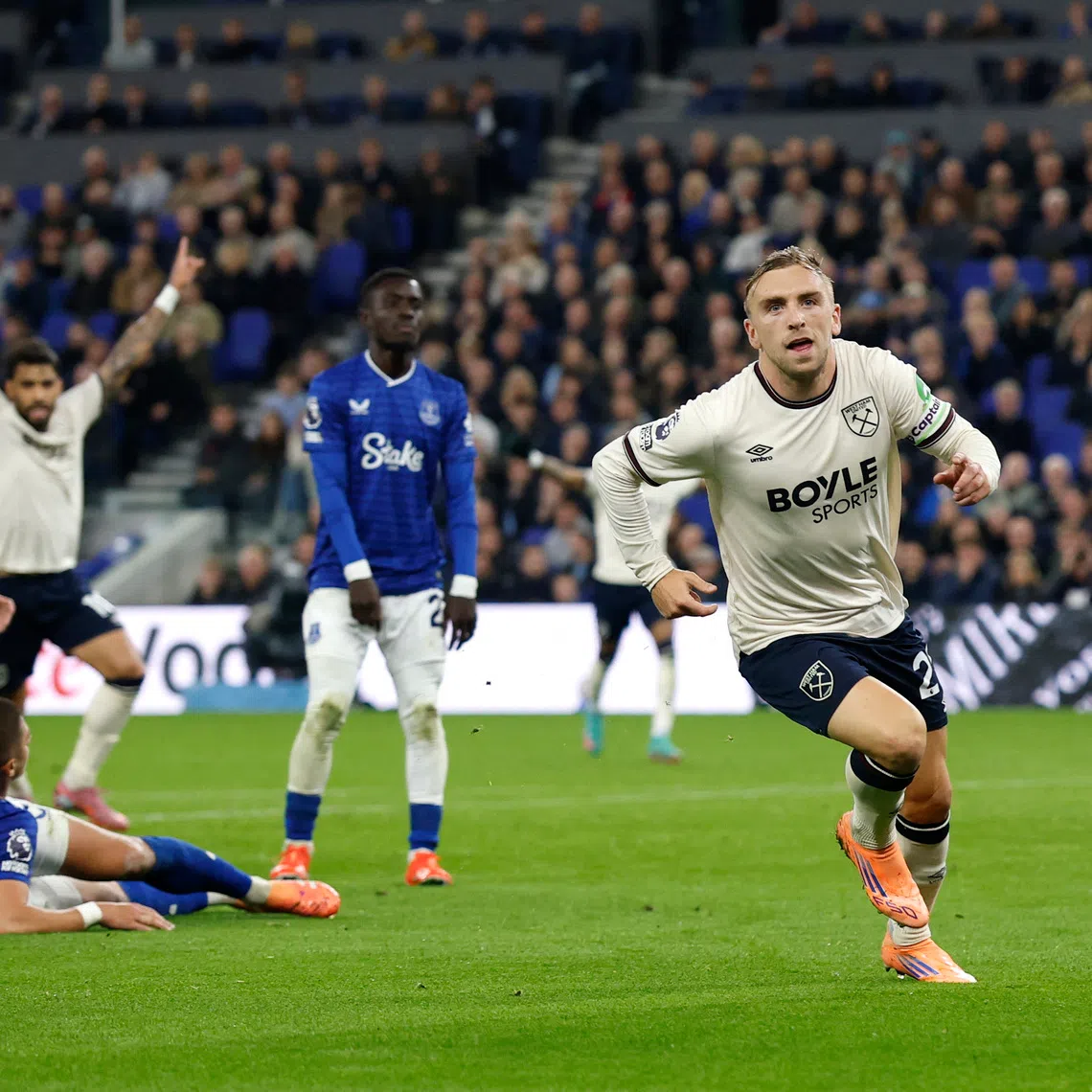 Soccer Football - Premier League - Everton v West Ham United - Hill Dickinson Stadium, Liverpool, Britain - September 29, 2025 West Ham United's Jarrod Bowen celebrates scoring their first goal Action Images via Reuters/Jason Cairnduff