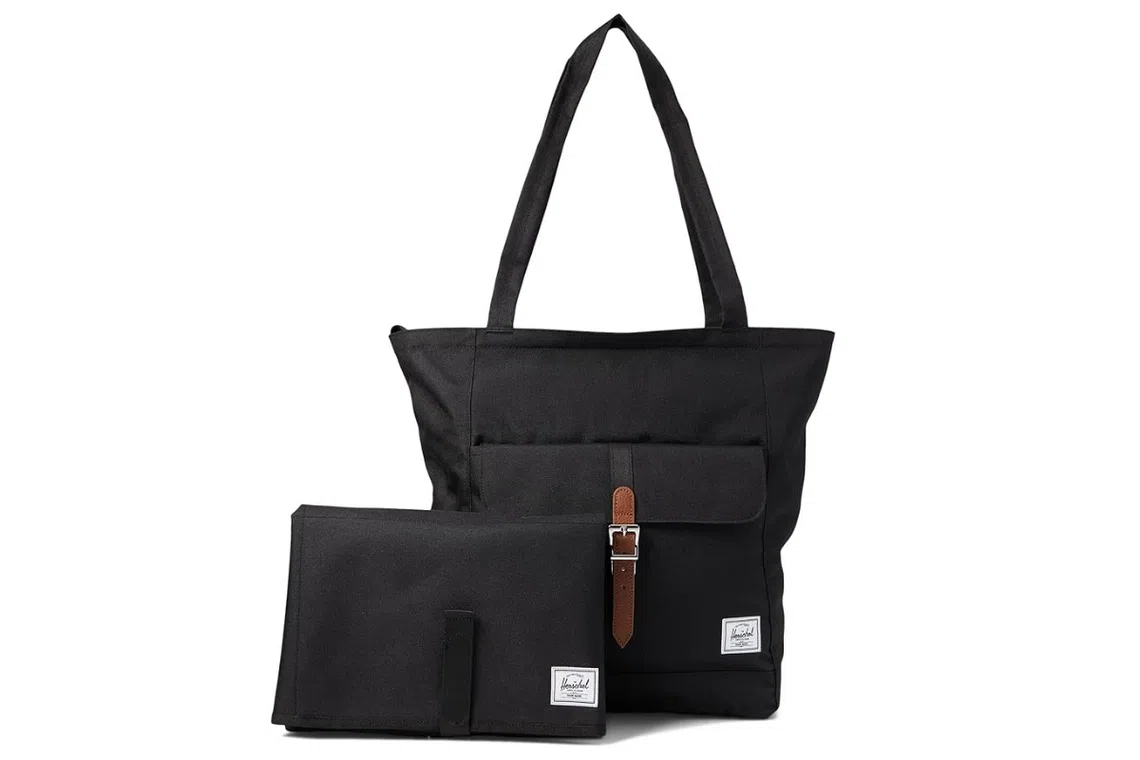 Best diaper bags in Singapore: Herschel Supply Co. Retreat Tote