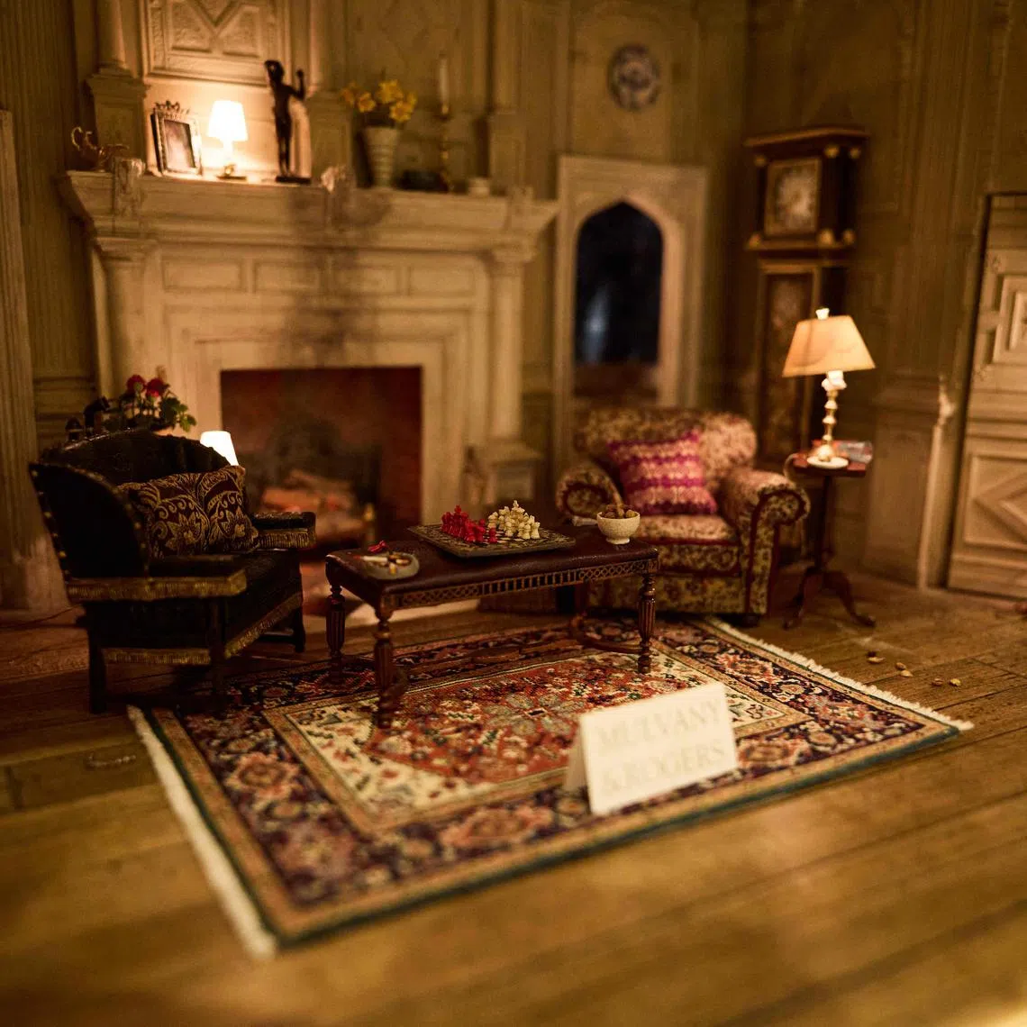 A picture shows miniatures at the London Dollhouse Showcase in London, on May 16, 2025. Every year since 1985, Kensington Town Hall becomes a centre for all dolls house & miniatures enthusiasts & collectors. The annual festival has been gathering some of the world's finest miniature craftspeople since 1985, celebrating a hobby that has seen rising interest in recent years especially with a mushrooming of online activity. It showcases tiny versions of almost any item needed to furnish a house from chandeliers and paintings to mahogany dining tables and ornaments and kitchen items. (Photo by BENJAMIN CREMEL / AFP) / TO GO WITH AFP STORY BY Helen ROWE