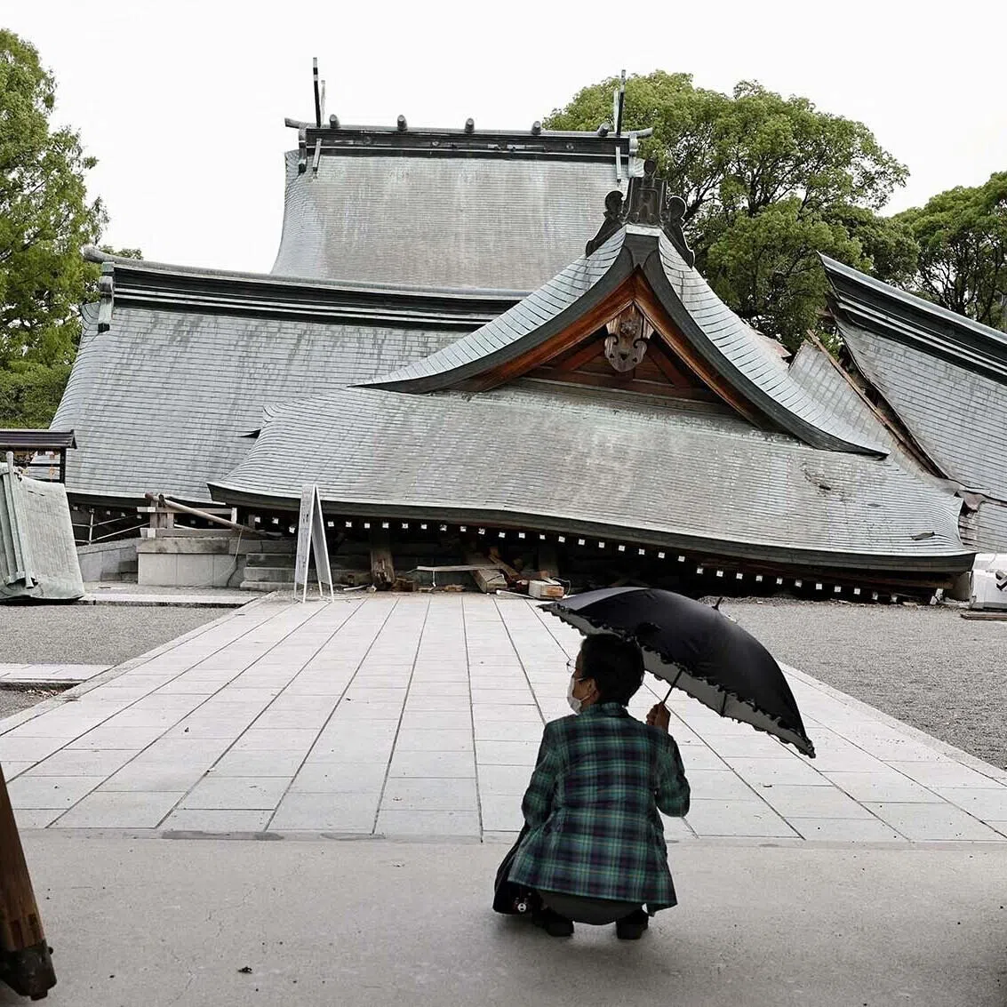 The collapsed worship hall of Yatshushiro Shrine after an earthquake with a magnitude of 7.1 struck Japan's southern Kumamoto prefecture, in Yatsushiro City, Kumamoto Prefecture, Japan, July 29, 2026. Kyodo/via REUTERS ATTENTION EDITORS - THIS IMAGE HAS BEEN SUPPLIED BY A THIRD PARTY. MANDATORY CREDIT. JAPAN OUT. NO COMMERCIAL OR EDITORIAL SALES IN JAPAN. TPX IMAGES OF THE DAY
