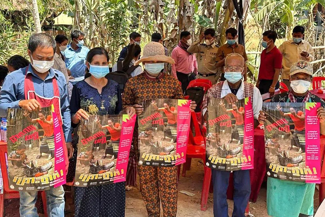 The father of an 11-year-old girl who died from bird flu, the country's first fatality from the virus in years, has tested positive for the virus. 