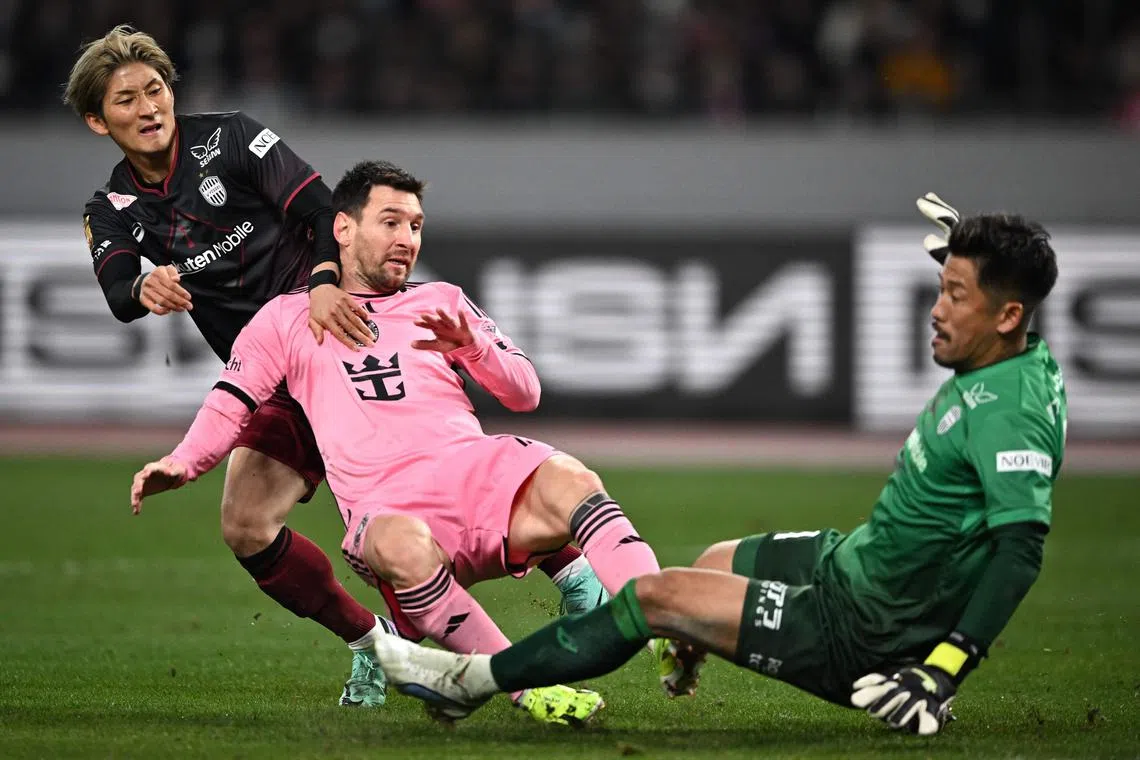 Inter Miami forward Lionel Messi (second from left) clashes with Vissel Kobe goalkeeper Shota Arai.