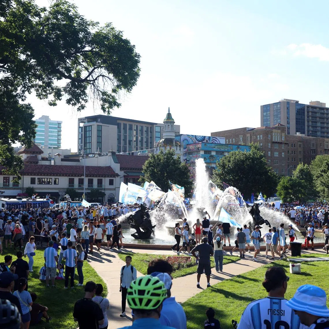 Soccer Football - FIFA World Cup 2026 - Argentina fans host a party - Kansas City, Kansas, U.S. - June 15, 2026  General view of Argentina fans during the party IMAGN IMAGES via Reuters/Kylie Graham