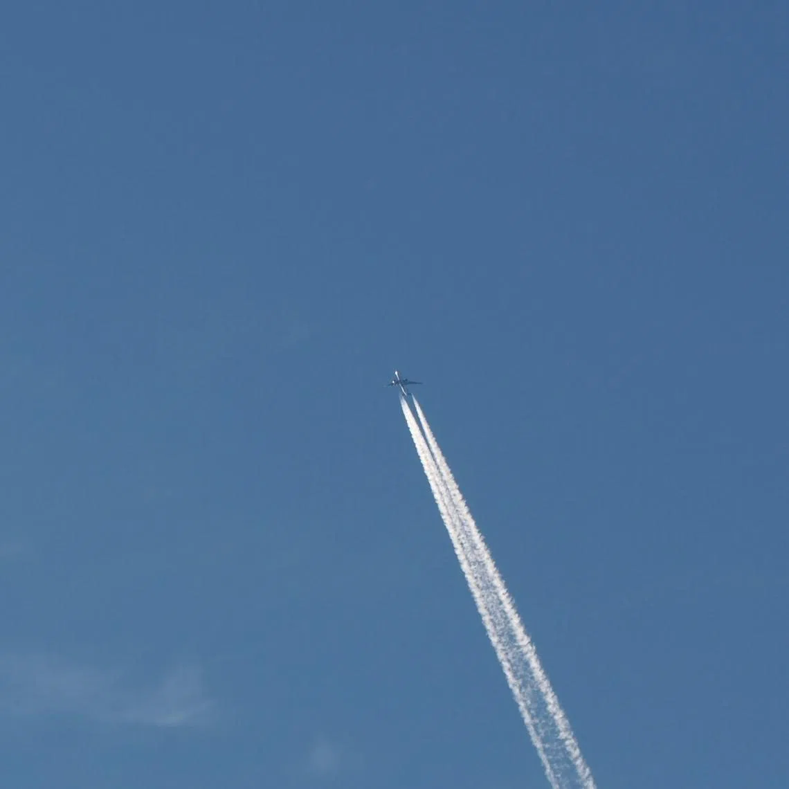 There were no casualties, but the unsanctioned move caused 878 million won in damages.