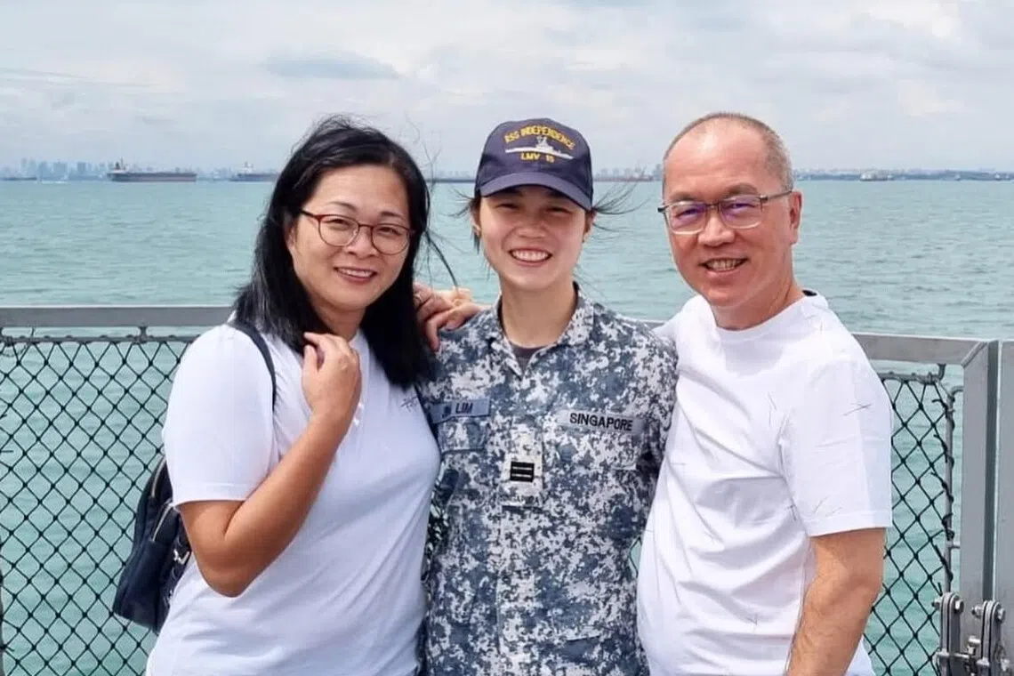 major jina lim and family on rss independence at family day event by republic of singapore navy