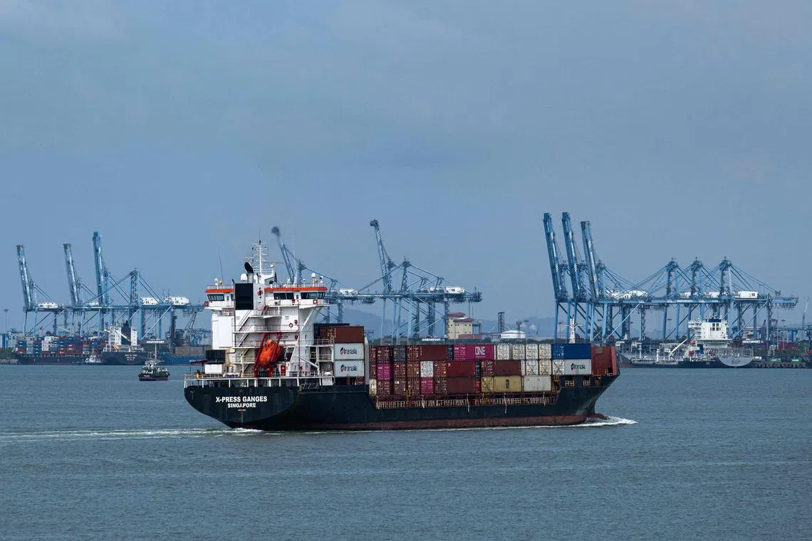 Overall, Malaysia’s total trade increased 3.3 per cent year on year to RM211.7 billion in February.