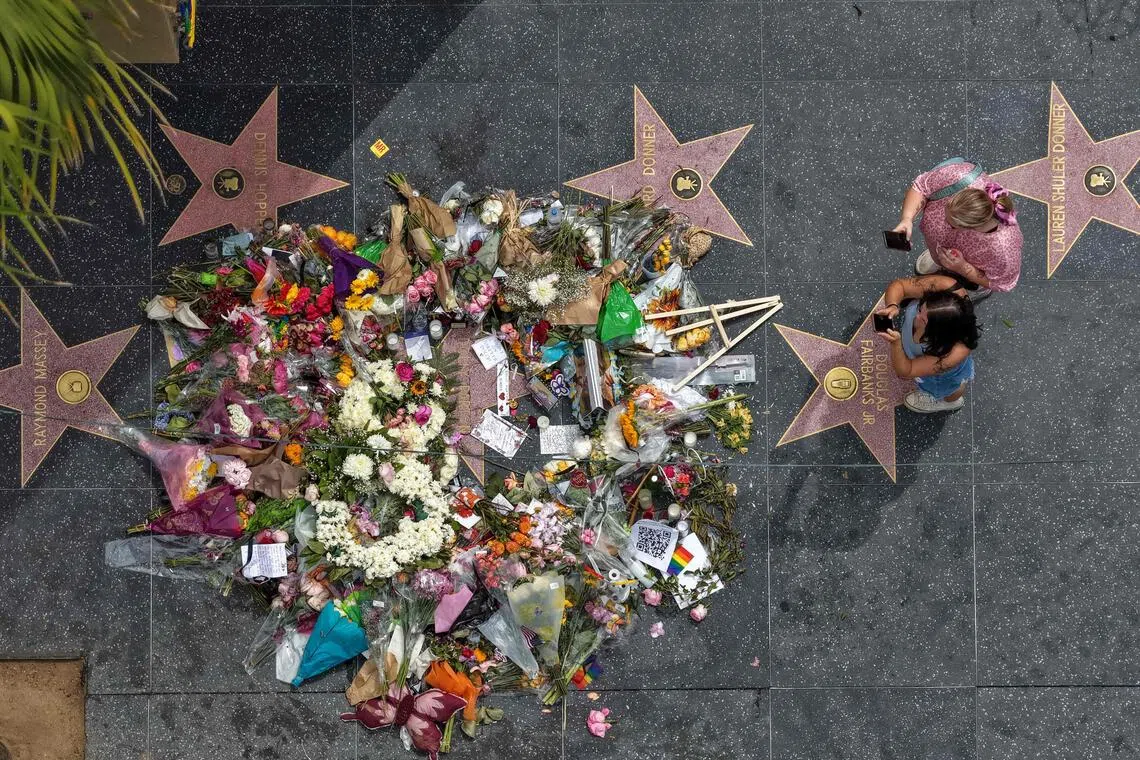 The United States has been in mourning since the death of the beloved singer last week at the age of 80.
